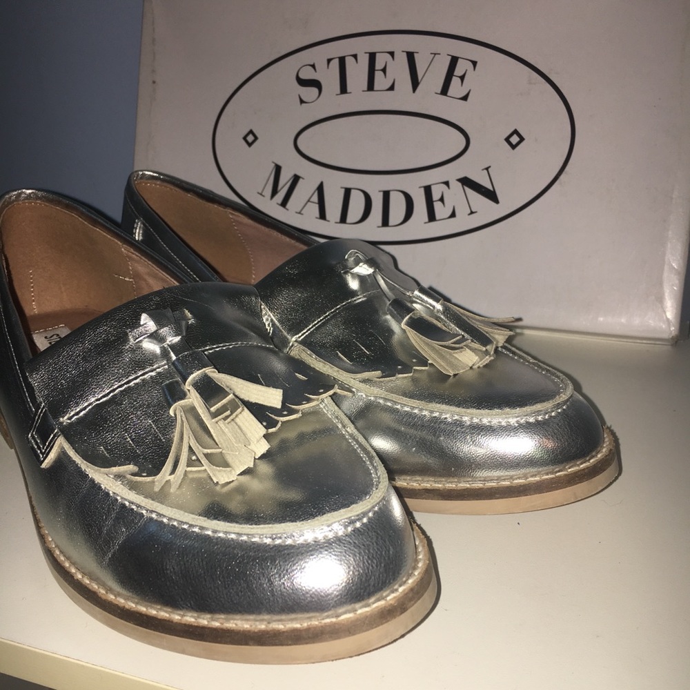 Steve Madden Metallic Loafers